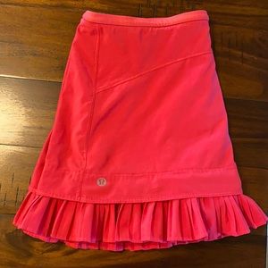 HOT PINK LULULEMON TENNIS SKIRT